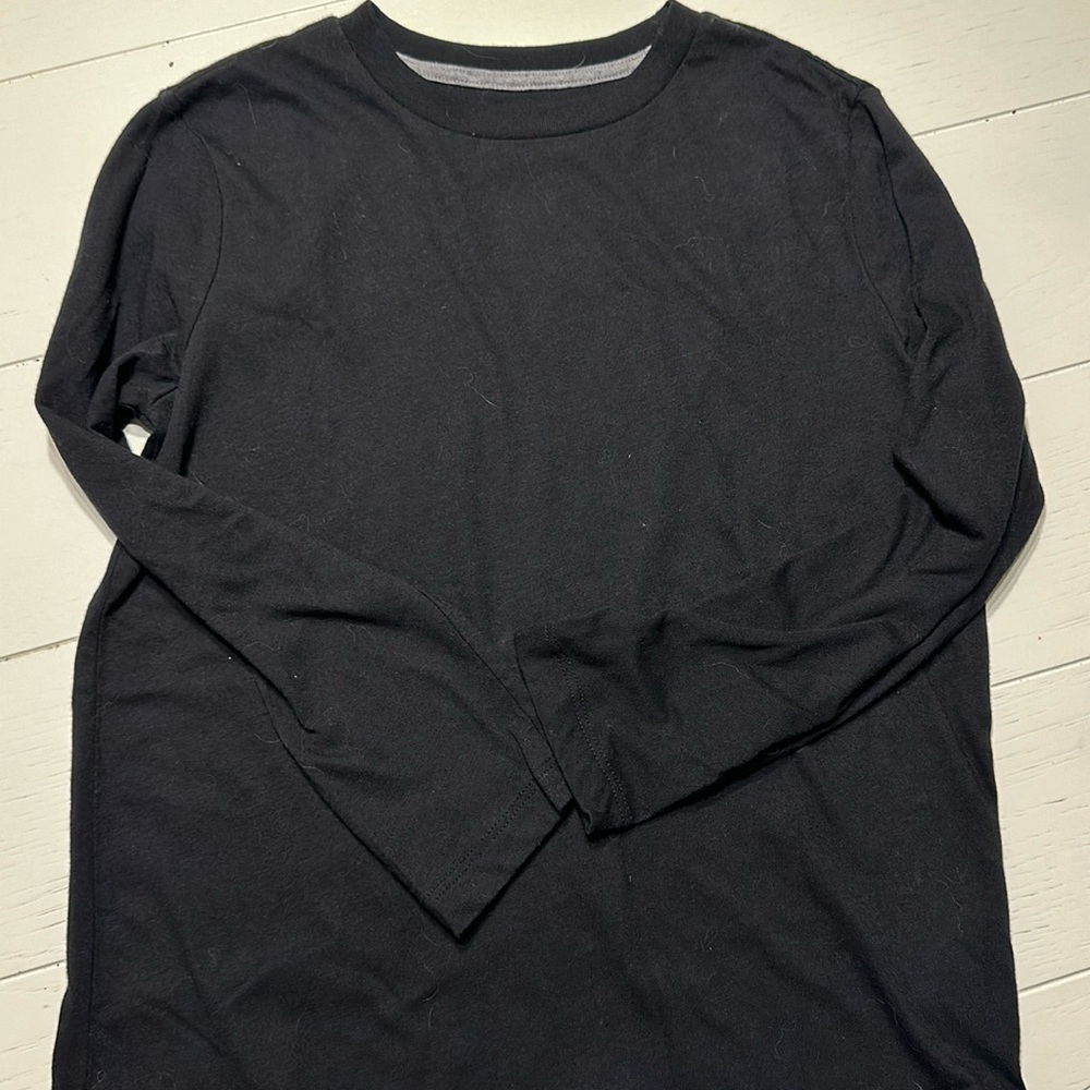 3/$10 old navy long sleeve m 8
